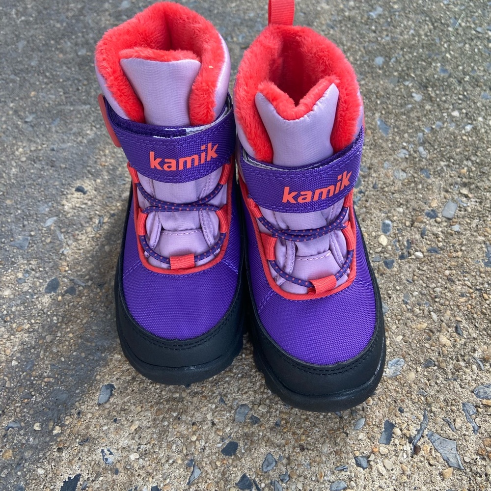 Kamik Kids' Girls Purple and Red Snow Outdoor Boots size 8 New without tags